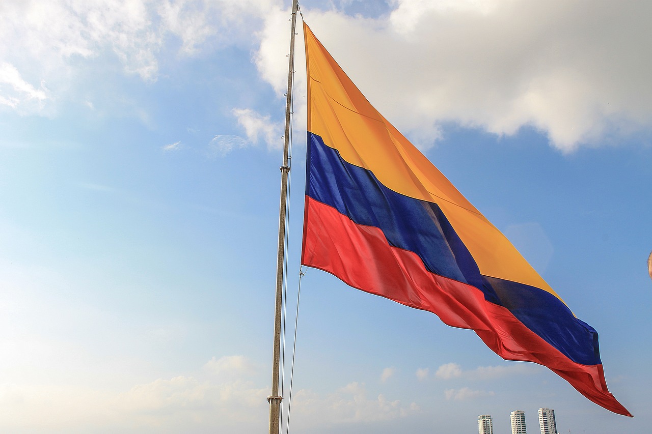 colombian flag, darling, colombia-674724.jpg